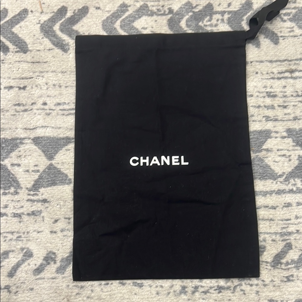 Chanel Black Dust Bag - Picture 3 of 3